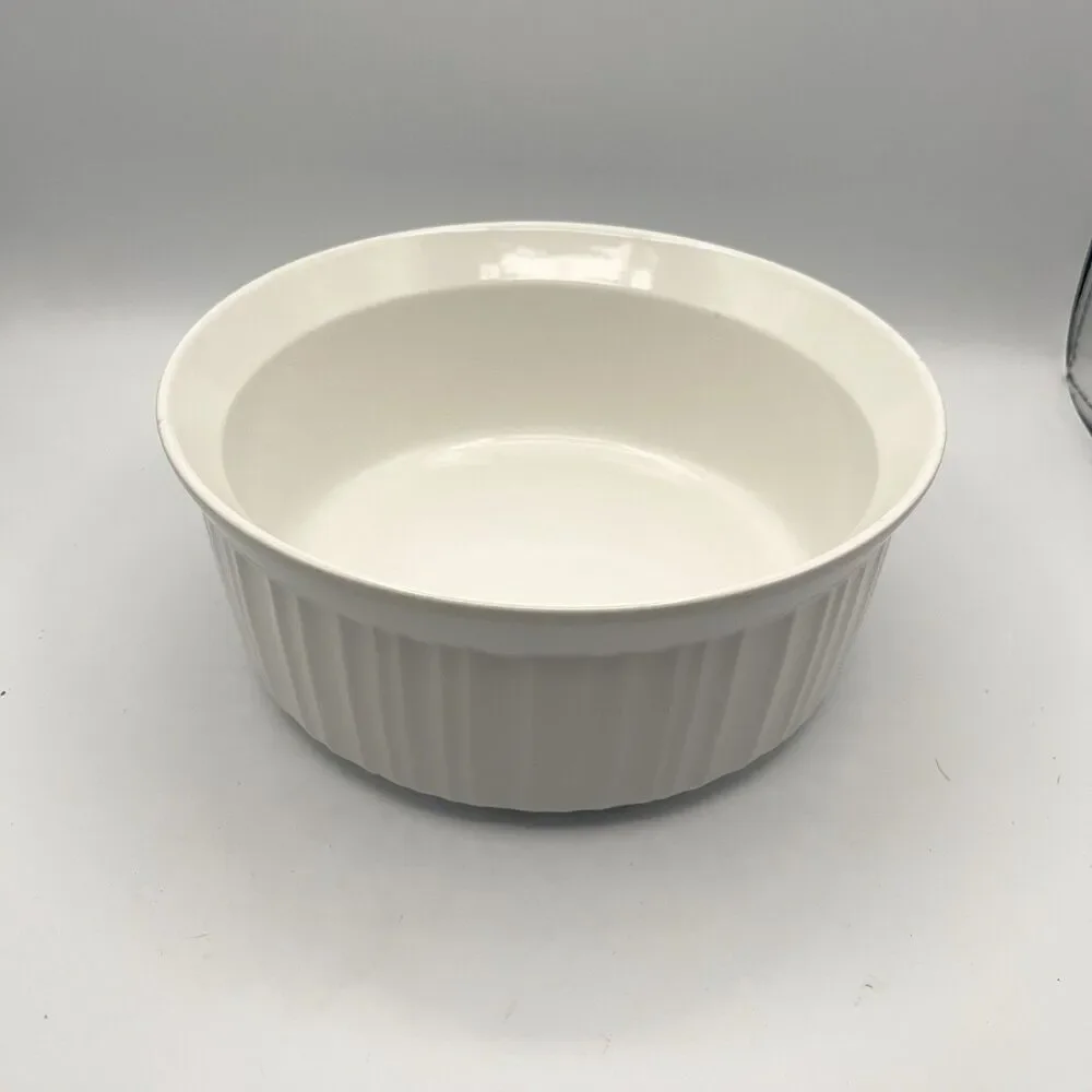 Corning Ware French White 2. 5 Quart Stoneware Round Casserole Baking Dish USA
